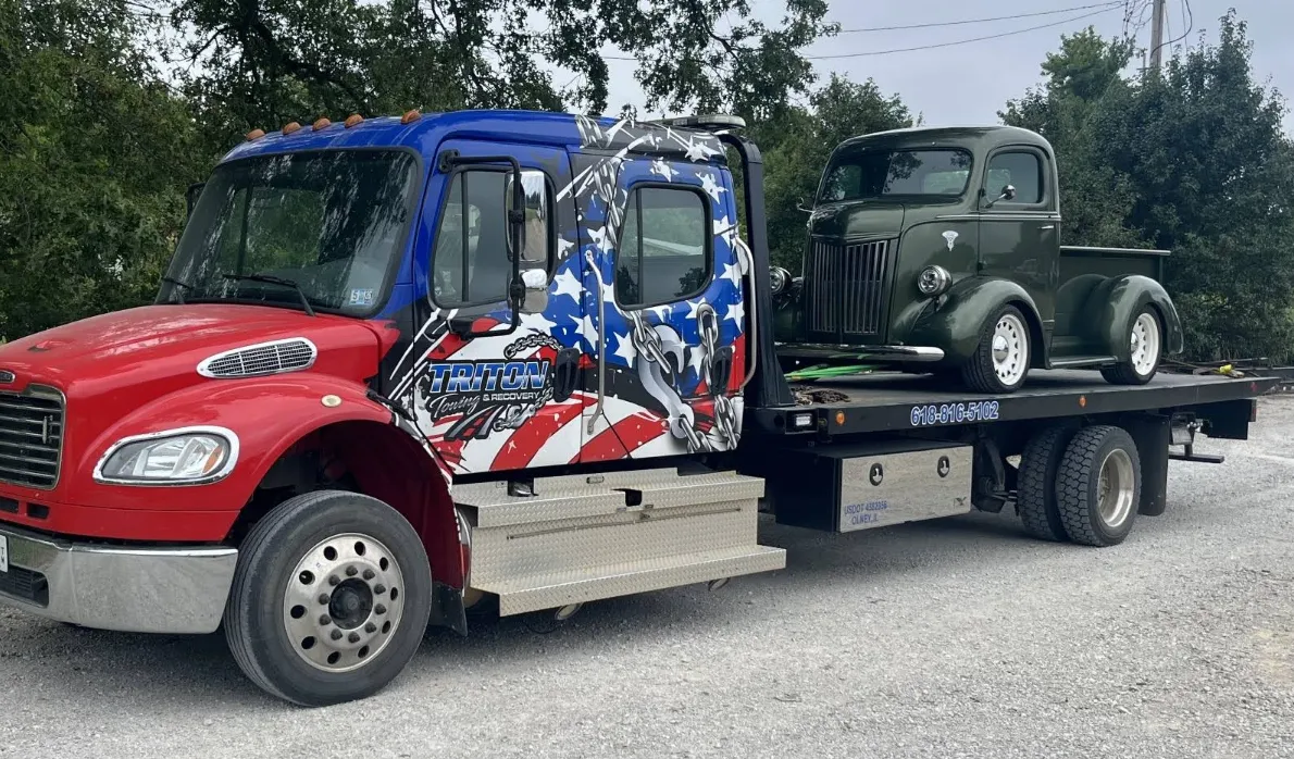 2012 Freightliner M2 — Medium-Duty